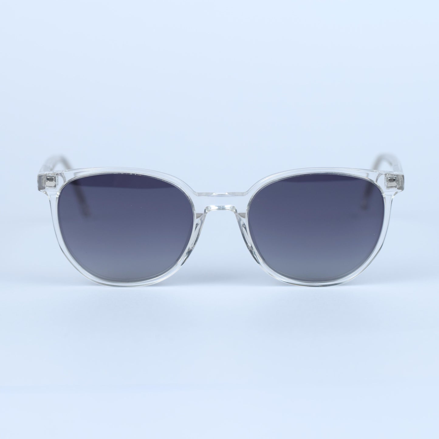 Gafas de sol unisex polarizadas con protección UV, fabricadas en material resistente de acetato.